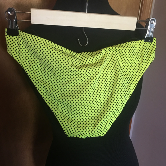 Victoria's Secret String Bikini Suit XS - Picture 2 of 6